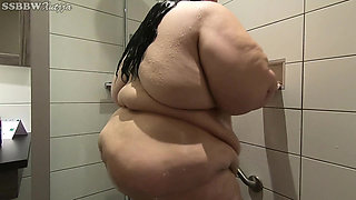 Super-super Obese Fatty Showers