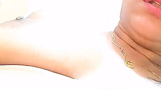 Desi Video Husband and Wife Had Sex at Home in the Morning.