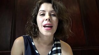 Brunette Couch Webcam Solo Fun Masturbating