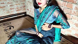 After lying to my husband, I went to my brother-in-law at night wearing a net saree. My brother-in-law fucked me after seeing my