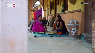 Indian MILF Explores Episode Car With Handjob Passion