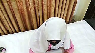 Bangladeshi Girl Hotel Room Romance – Desi Couple Homemade HD