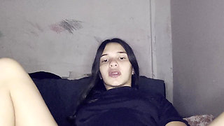 Vibrator Discharges in Pussy, Then Goes on Dildo