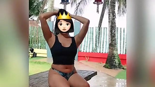 Photo Shoot with My Friend Who Was Crazy While BF Was at the Beach