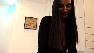 Italian Girl Wants to go Out without Panties - Amateur