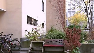 Pinkhair Cougar passionatly giving head