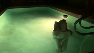 Amateur wild chick solo masturbation