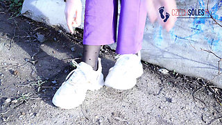 Her Stinky Sweaty Jogging Feet for You