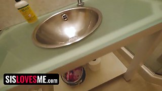 StepSis Loves Me - cock longing blond teen sneaks on her stepbro in douche to watch his Big Dick