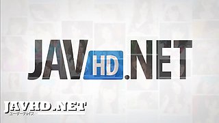 Seaside Euphoria: Blended in Amateur Pleasures and Sensual Give-and-Take