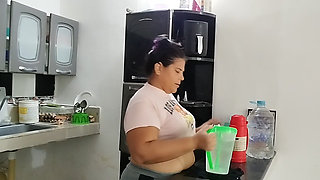 I Was Hired to Clean the House and Ended up Masturbating in the Kitchen While I Was Alone.