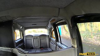 Fat cougar backseat assfuck experience - faux taxi
