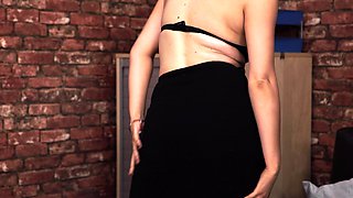 Blonde babe Lesley Solo in the Backyard