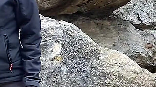 Fast Blowjob in the Beach - People Won't Stop Passing