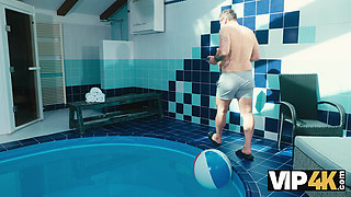 VIP4K. Sex In The Pool Is The Best Way To Cool Down