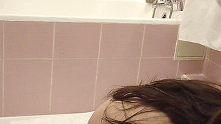 Mercedez Tais’ 18-min Bathroom BJ: I Suck & Swallow My Chubby Step-dad’s Small Cock Twice!