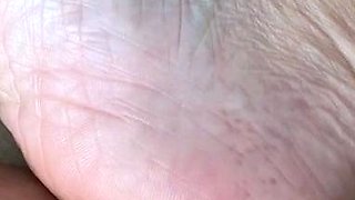 Lezlyan aka la_little_dancer_feet OnlyFans - Better later