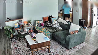 Boyfriend invites married older guy over to fuck his girlfriend while he watches