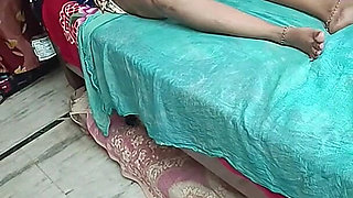 Desi Beautiful Stepmom Pussy Shaving with Stepson