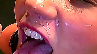 Ggg John Thompson Shows Young, Very Horny, and Slim MILFs in a Gang Bang