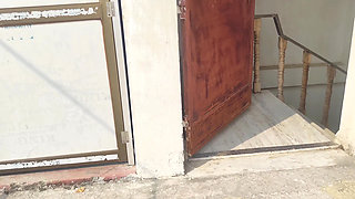 Desi Village Girl Seduce by the Stranger and They Enjoyed a Lot When Nobody in the House