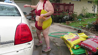 BBW car wash more flashing nurse VICKI BBW big as wet bikini