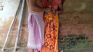Sexy Indian Bhabhi Outdoor Doggystyle with Trilokinath - Big Boobs and Hard Fucking