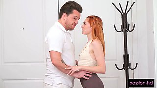 Gracey Fox Gets Her Insides Massaged By Big Dick