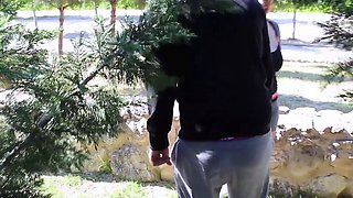 amateur fuck in public park with horny big tits / Miriam