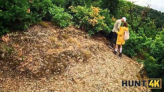 Hunt4k. she sucked a penis and smooched her boyfriend after