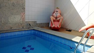 My Stepsister-in-law Thought She Was Alone At Home So I Caught Her Masturbating In The Pool, I Couldnt Resist And Went To Help Her