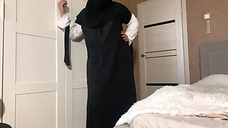 Stepmom Shows Pantyhose to Stepson