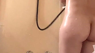 Petite Body with Hairy Pussy Nature Hana in Shower Wet
