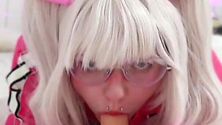 Alice Sucks a Good / Alice Nikke Cosplay