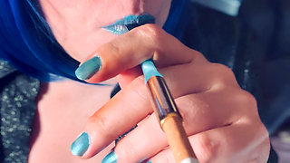 Miss Tina Snua Uses A Holder & Smokes A Superking Cigarette For Her Addicted Fans - Smoke With Me