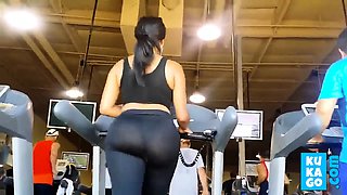 big booty at gym