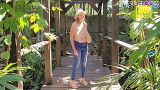 Fur covered naturist with phat mounds voyeur