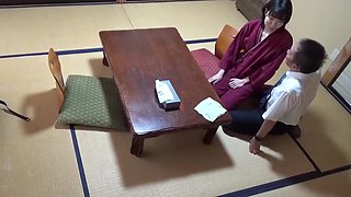 Seducing and Filming a Beautiful Asian Inn Attendant x3xBC1248FAC097148858