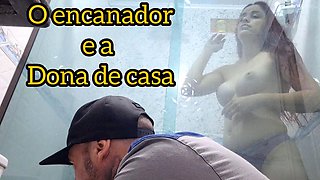 Fanny Squirting Gets Plumbers Creampie in Shower