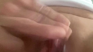 Hot Vivi fucks herself