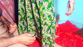 The Elder Stepsister Very Hungary She Grabe Cock and Fully Inserted in Her Pussy