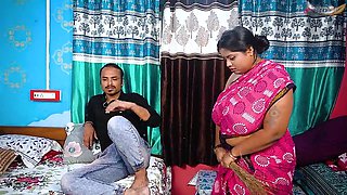 Bug Melons Huge Desi Housewife Fornicate By Servant Passion
