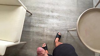 Hourglass roommate helps me masturbate and begs for cumshot