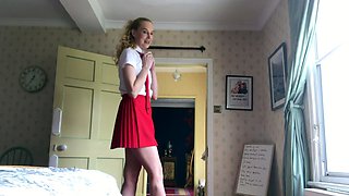 Webcam busty blonde stripped covered by oil anal masturbate