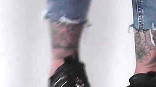 Mistress Cleo Happy Finishing Crush!