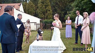 Pure queen - sex in public action - Bride 4K