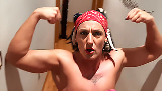 Dana X Muscles In Eating Cock And Balls