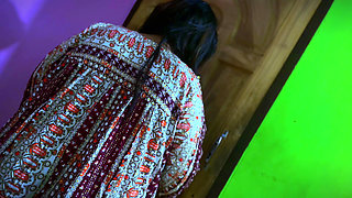 Fucking a Chubby Egyptian Big ass Muslim Hot Stepmom When she clean my room & try to seduce me by show her Naked Big Ass