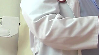Perverted Gyno Doctor Operates a Cam in His Office to Record Patient