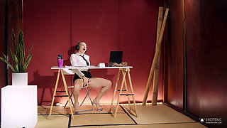 G005 - Boss Punishes Horny Secretary